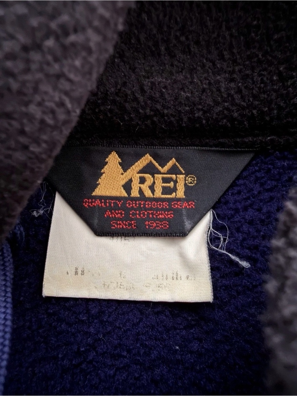 Vintage REI Vest Mens XL Purple Thaw Fleece Made In USA Hiking Outdoor - Picture 4 of 7